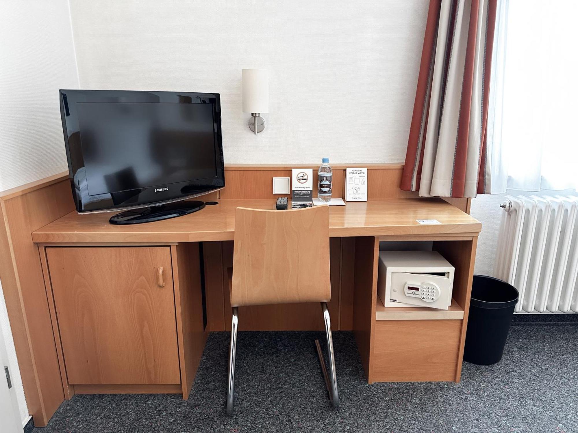 Hotel Berliner Hof Kiel Dış mekan fotoğraf