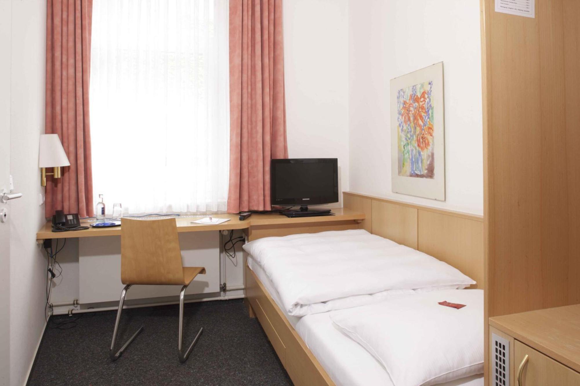 Hotel Berliner Hof Kiel Dış mekan fotoğraf
