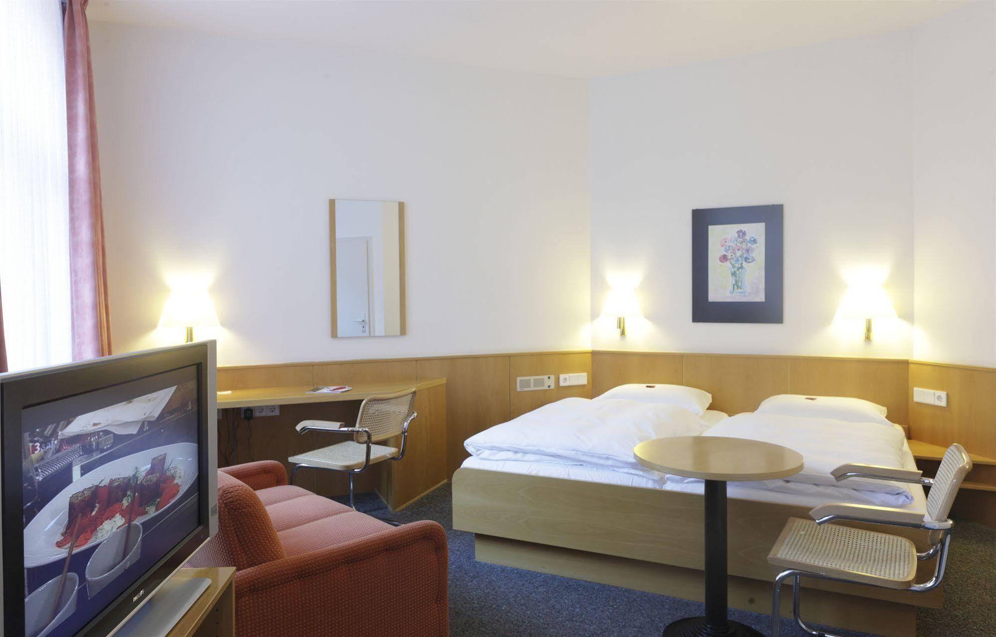 Hotel Berliner Hof Kiel Dış mekan fotoğraf